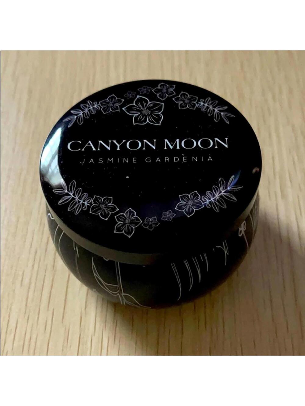 Canyon Moon jasmine gardenia candle